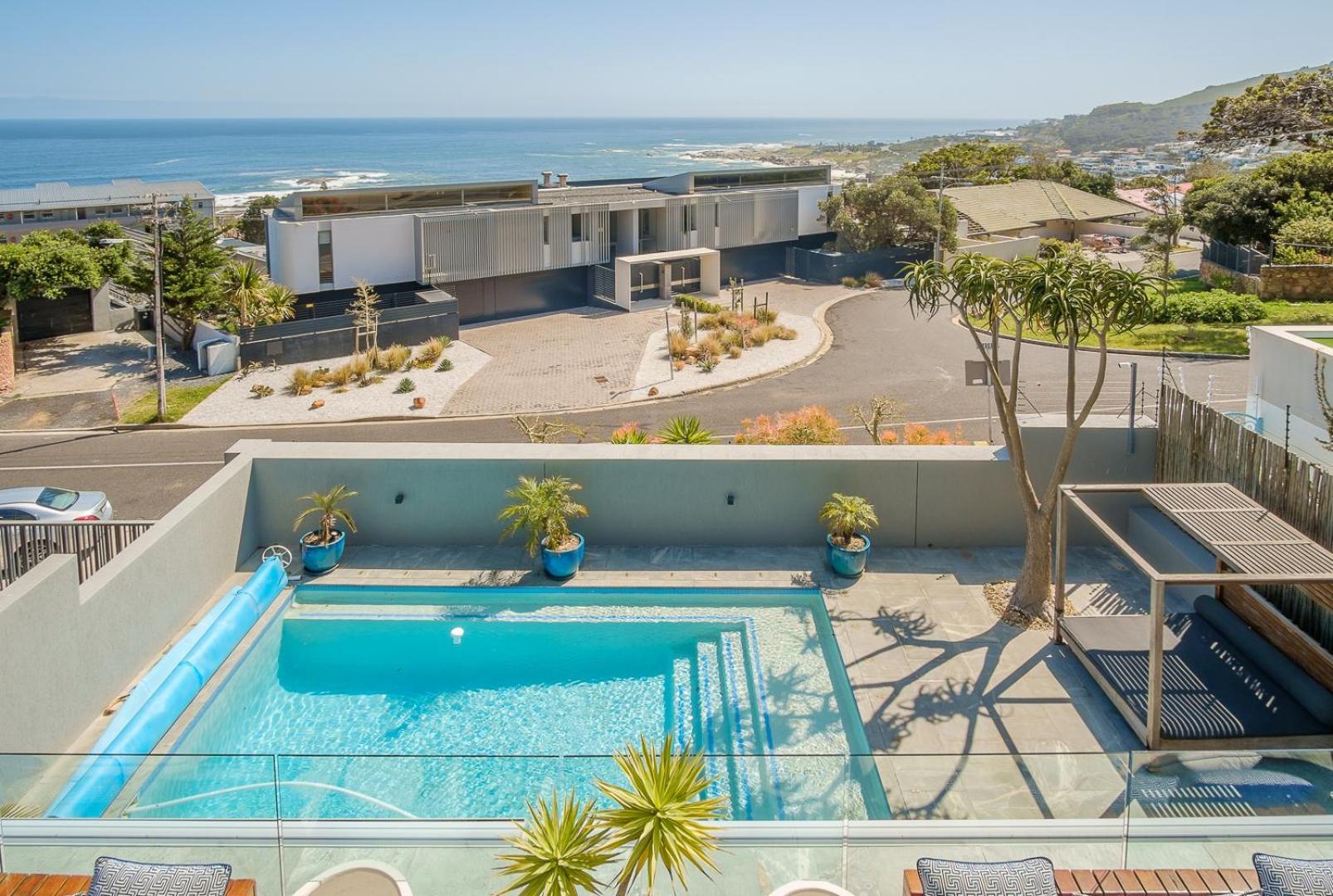 Ibiza In Modern, Luxury In Camps Bay * Cidade Do Cabo